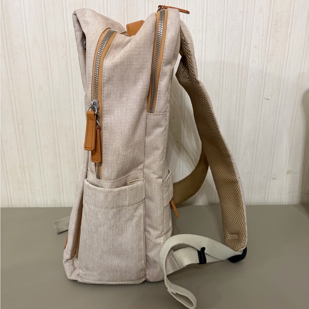 Nordace Cream Everyday Minimalist Backpack - Picture 8 of 13